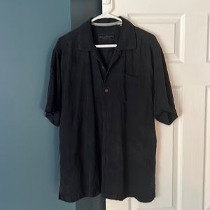 Men’s tommy Bahama black silk shirt